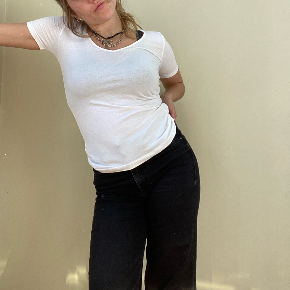 Basic white top - Picture 4 of 7